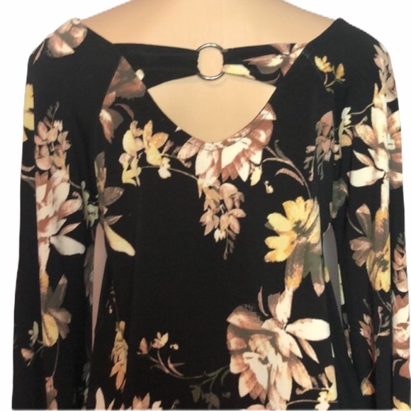 Cupio Black Floral Long Sleeve V Neck - Picture 5 of 8